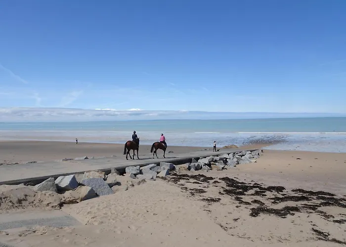 In Kairon Near The Ferienhaus Saint-Pair-sur-Mer