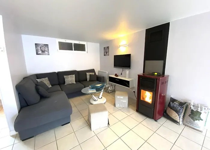 In Kairon Near The * Saint-Pair-sur-Mer