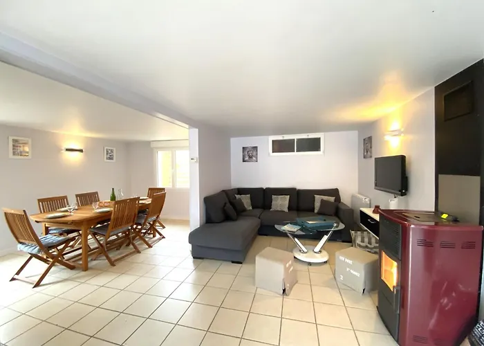 In Kairon Near The Ferienhaus