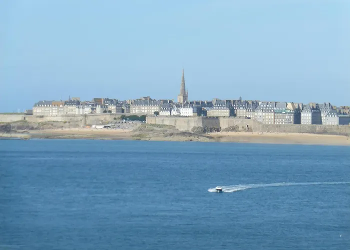 Ferienhaus In Kairon Near The *